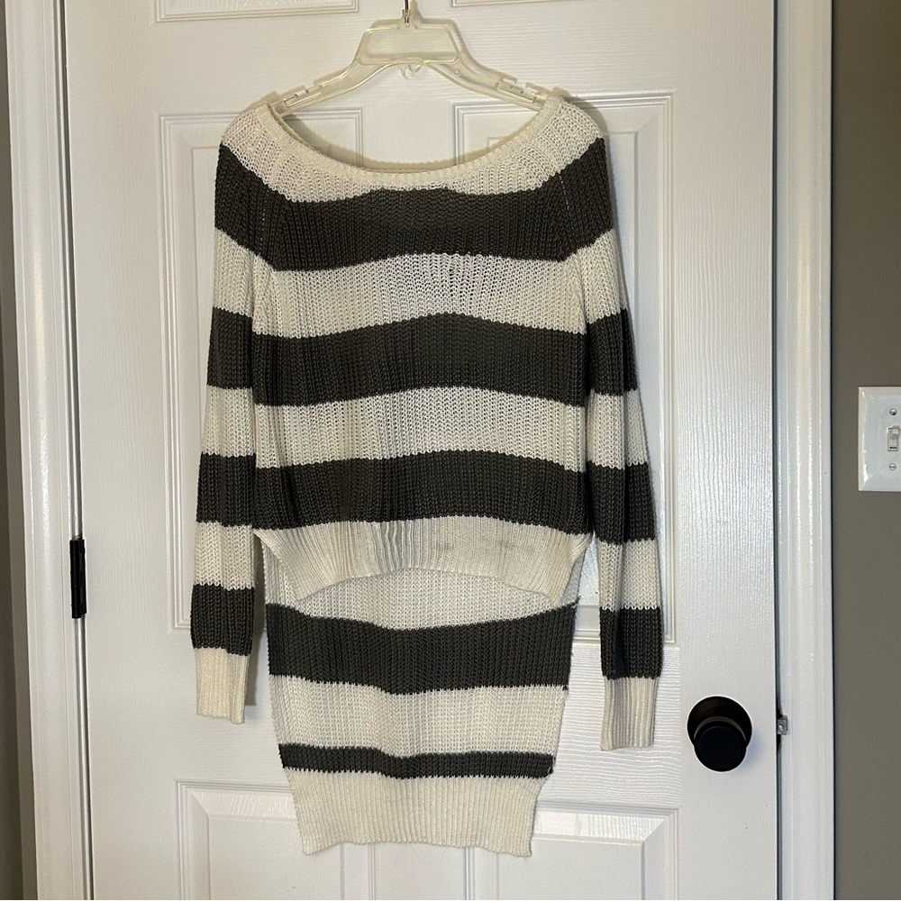 Millau Round Neck High Low Sweater